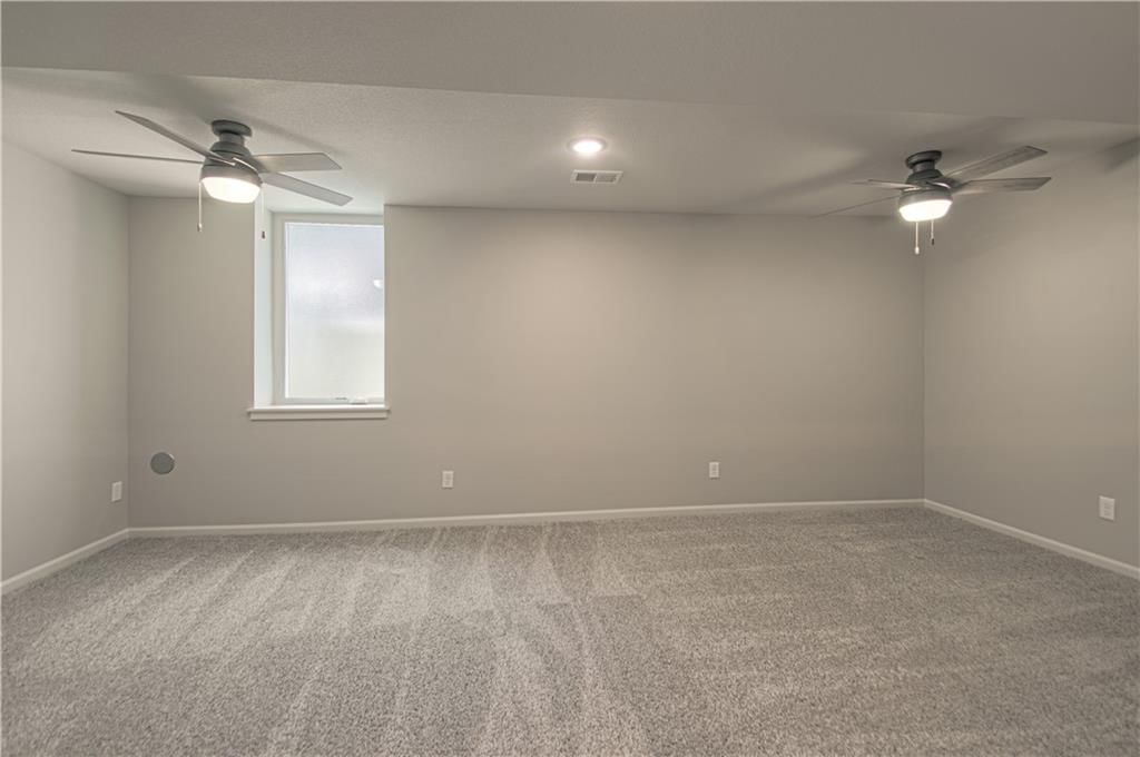 2119 Greenfield Point — photo 35