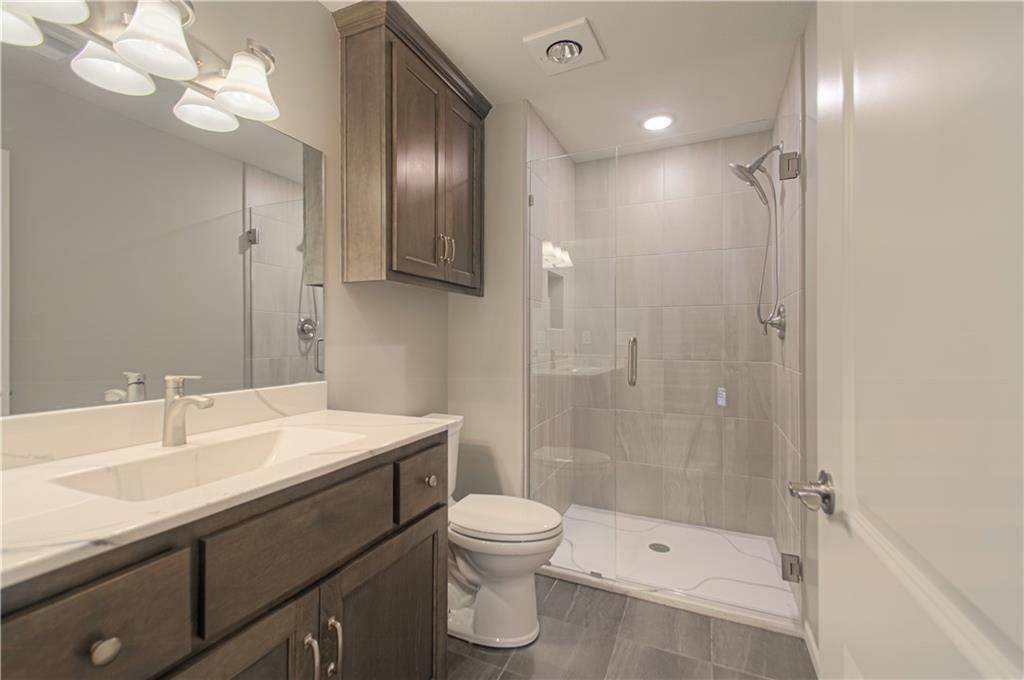 2119 Greenfield Point — photo 38