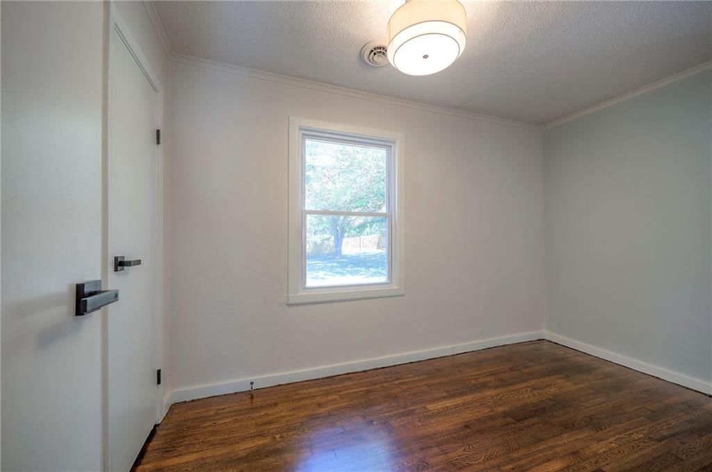 4011 NE Kelsey Road — photo 10