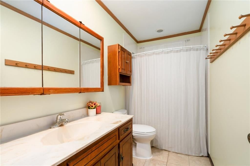 423 W 17th Street — photo 18