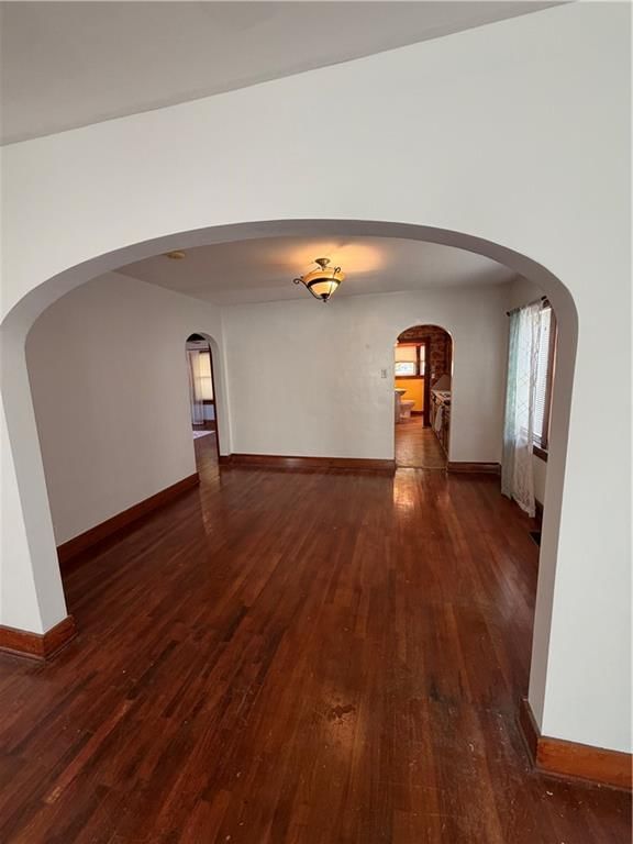 3027 Washington Avenue — photo 5