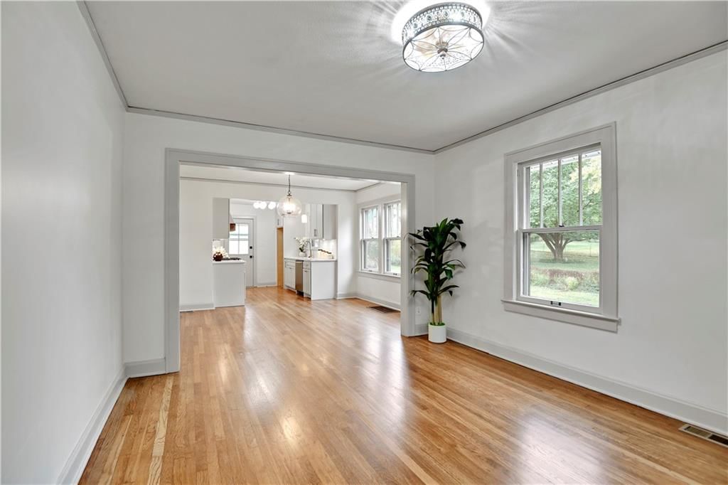 5809 Woodward Street — photo 8