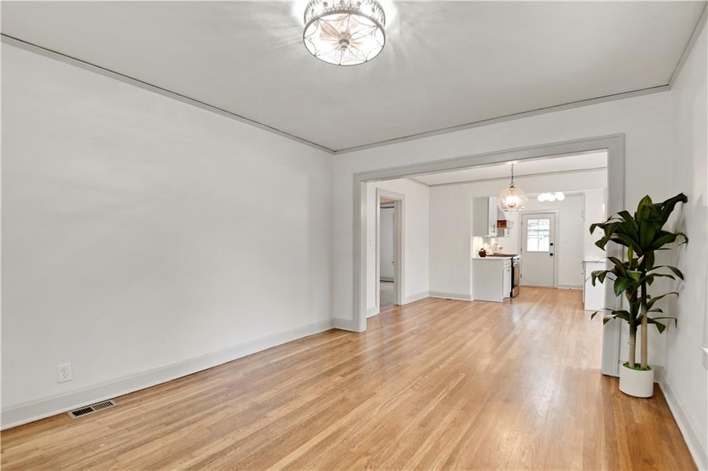 5809 Woodward Street — photo 9