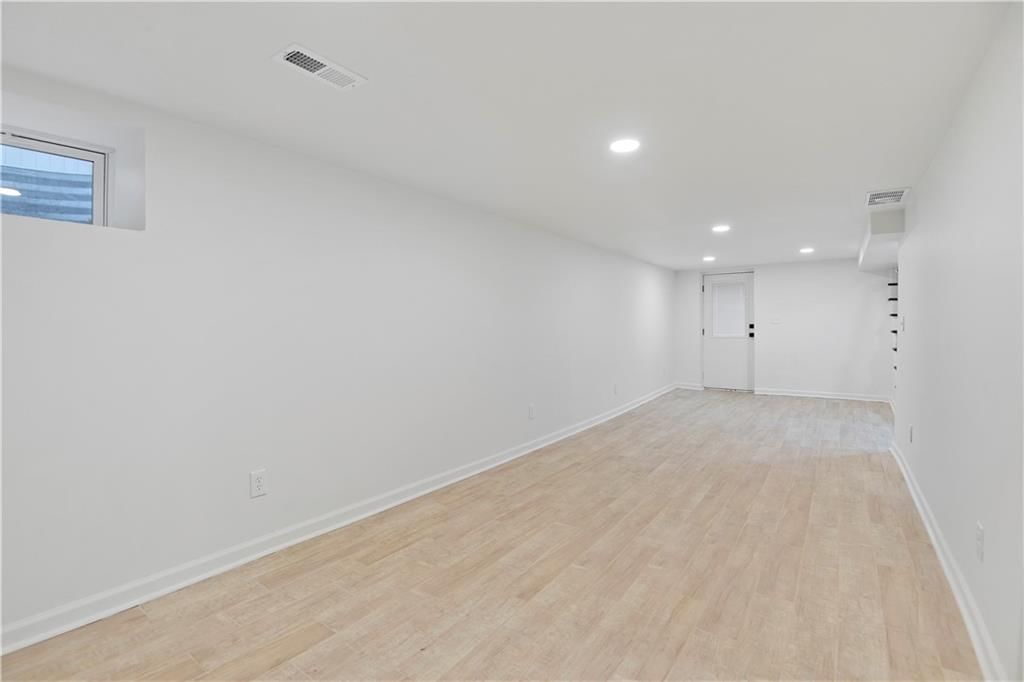 5809 Woodward Street — photo 21