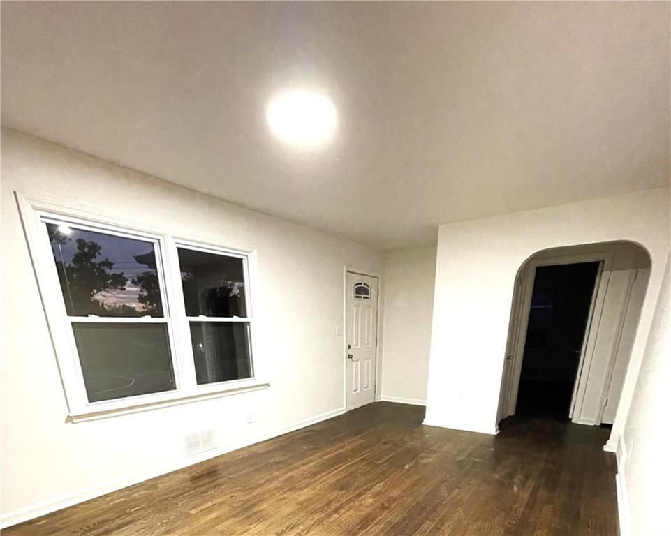 4216 Merriam Drive — photo 5