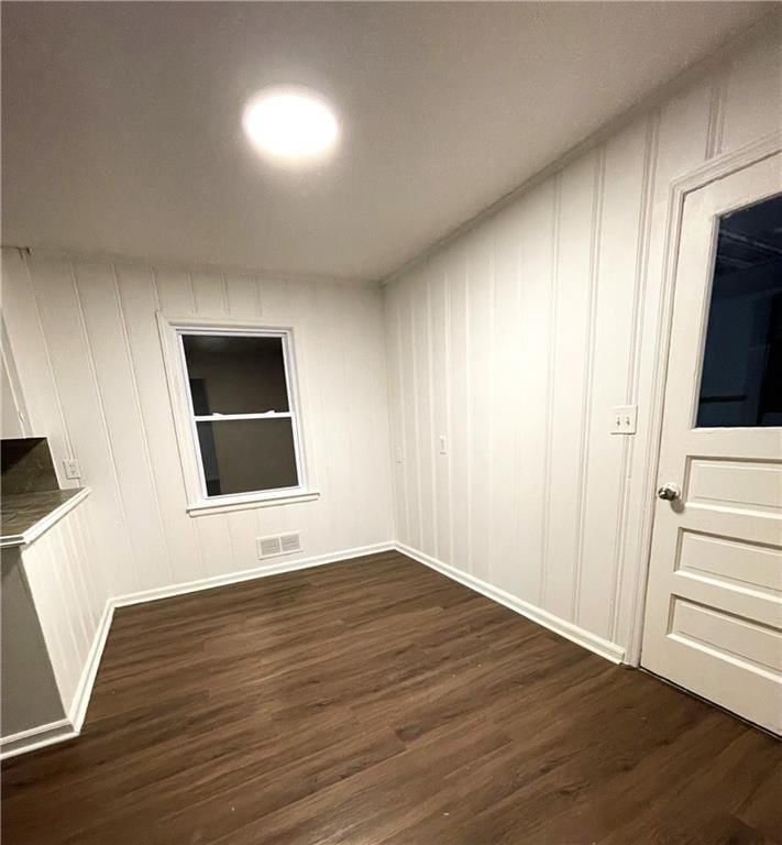 4216 Merriam Drive — photo 10