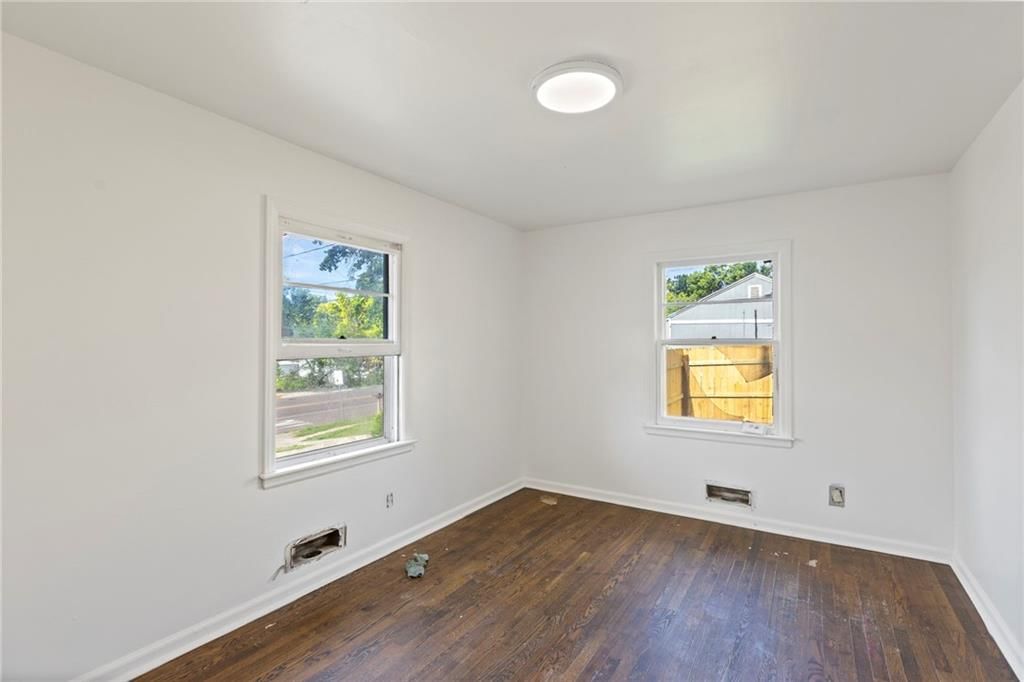 4216 Merriam Drive — photo 15