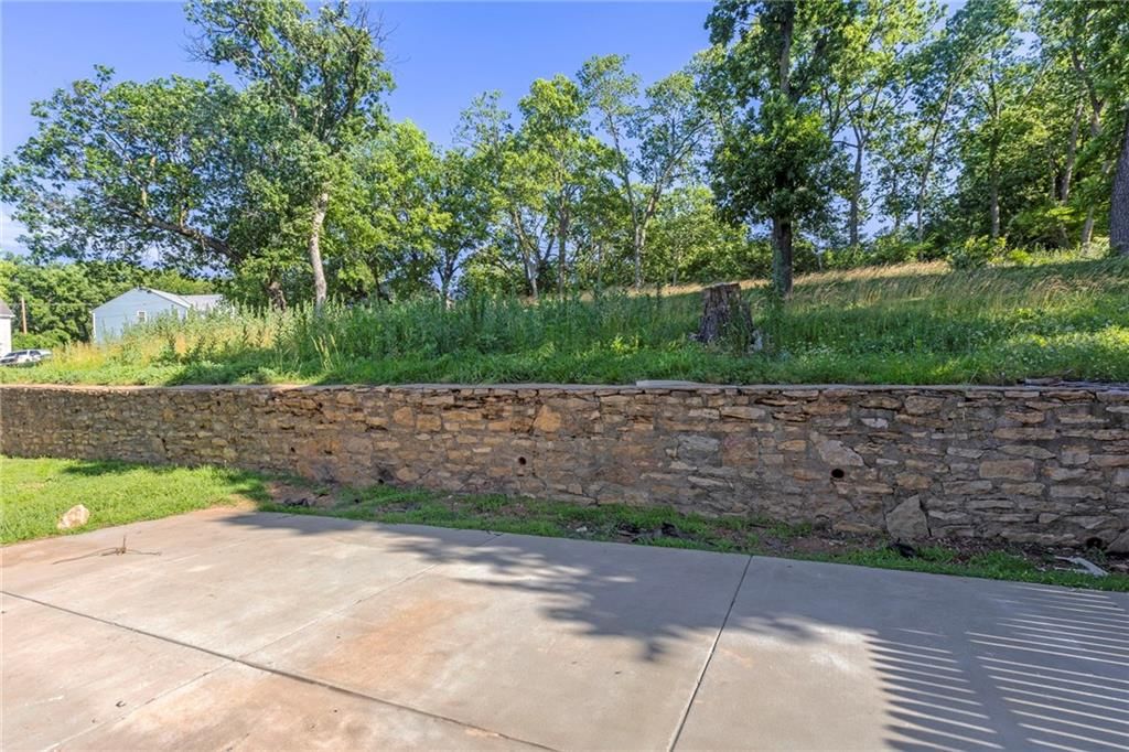 4216 Merriam Drive — photo 19