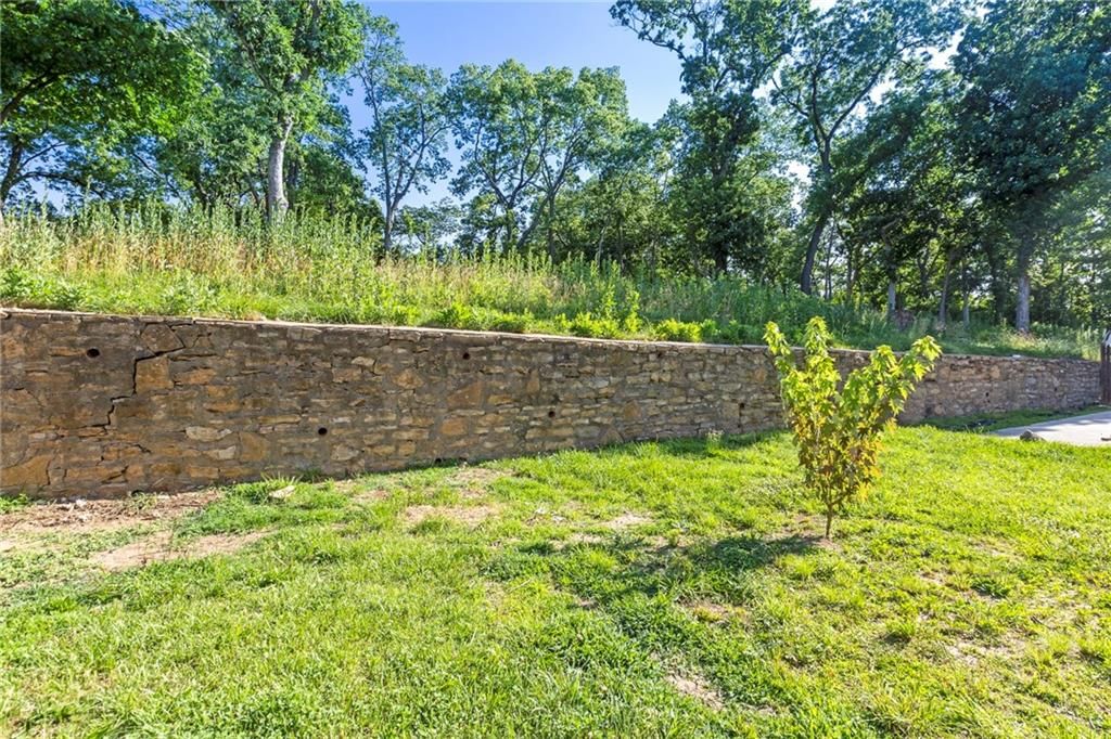 4216 Merriam Drive — photo 20