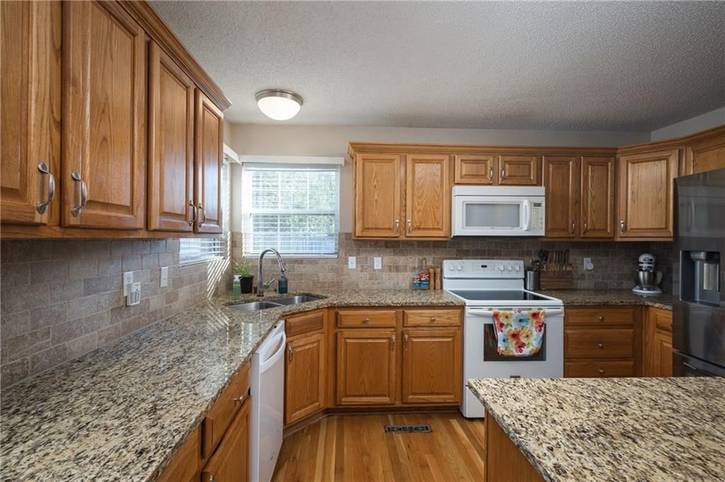 1303 Kimberly Drive — photo 32