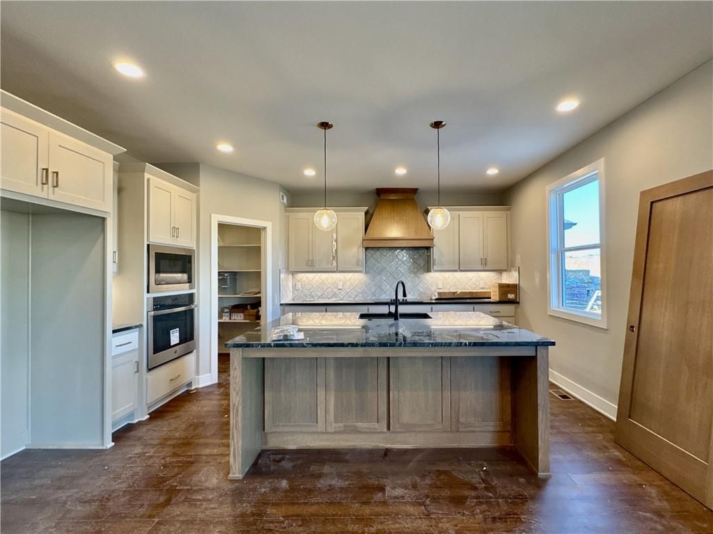 12740 NW Larkspur Lane — photo 8