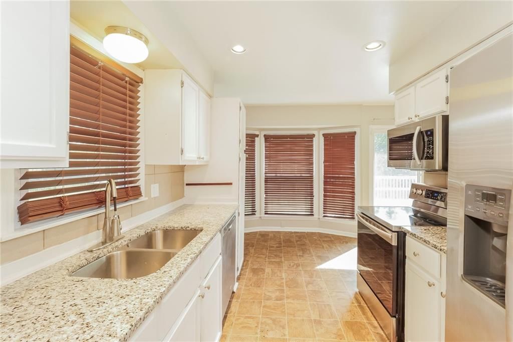 11059 Spring Valley Road — photo 9