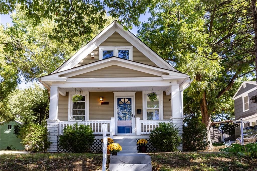 4627 Fairmount Avenue — photo 2