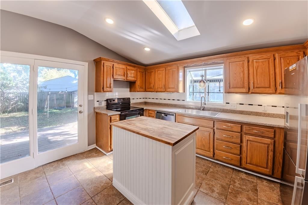 4627 Fairmount Avenue — photo 14