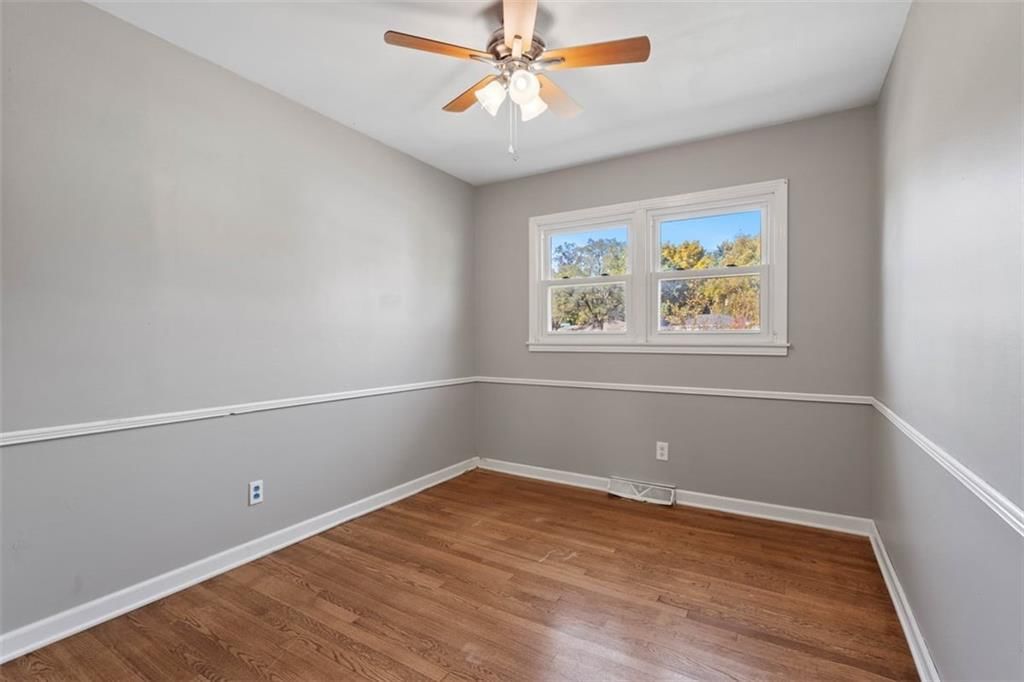 10201 DEARBORN Drive — photo 8