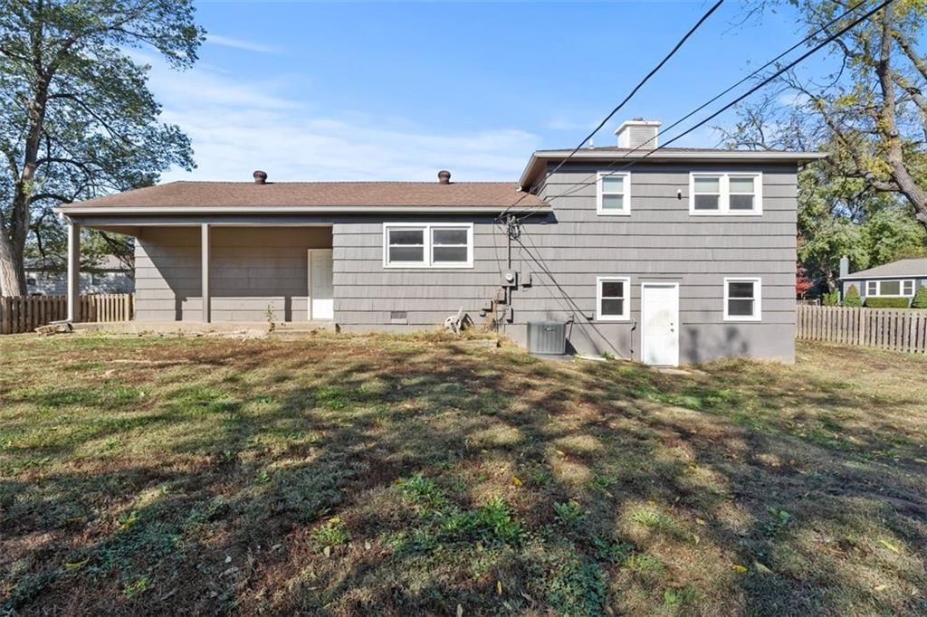 10201 DEARBORN Drive — photo 17