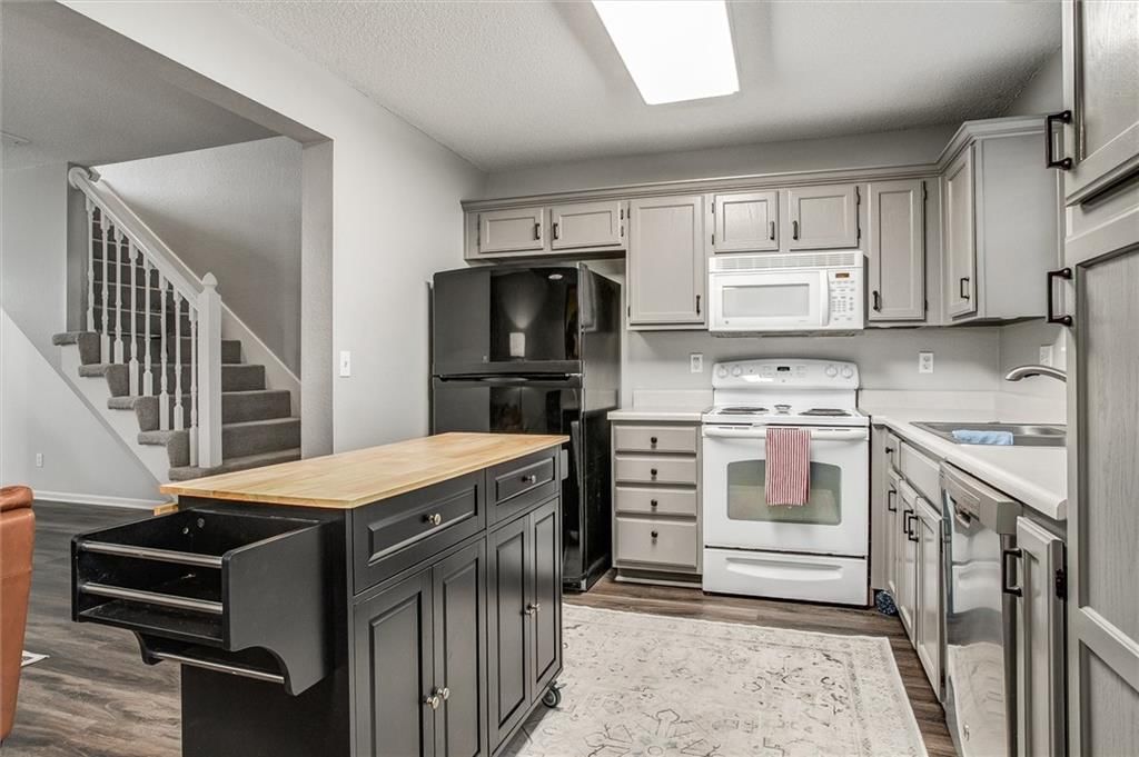 1302 SE Broadway Court — photo 9