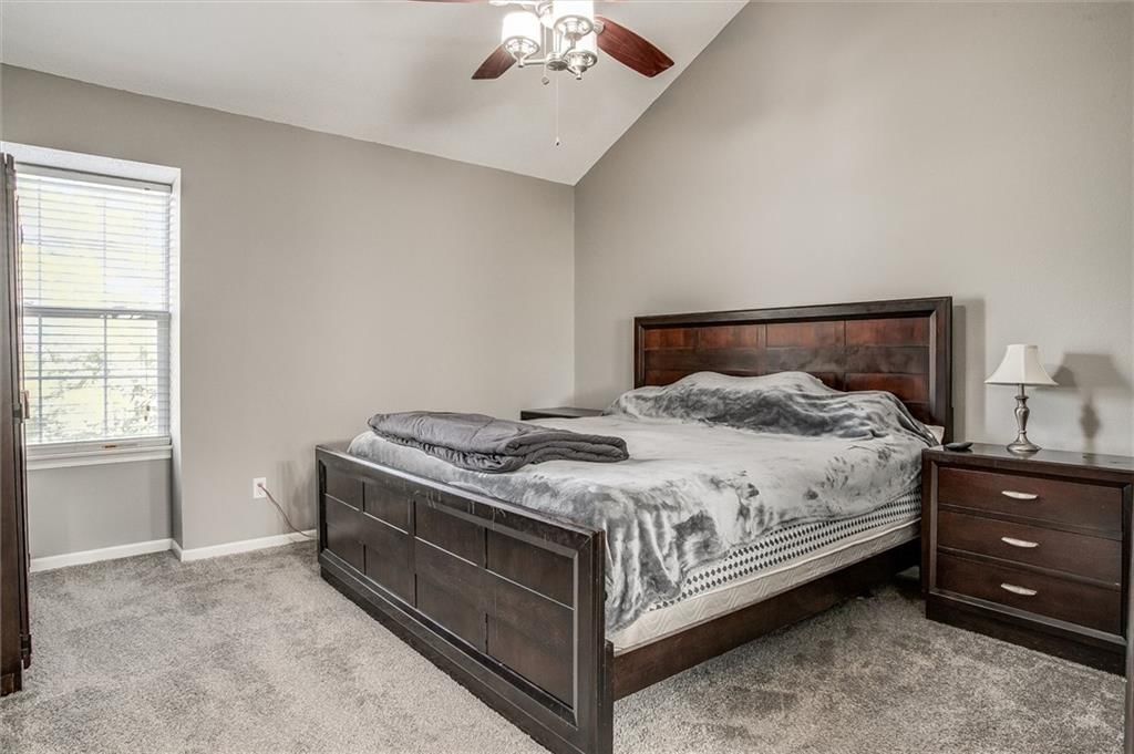 1302 SE Broadway Court — photo 14