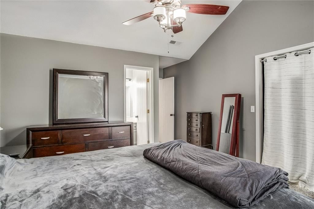 1302 SE Broadway Court — photo 15
