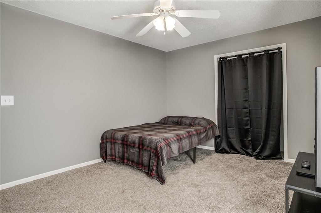 1302 SE Broadway Court — photo 20