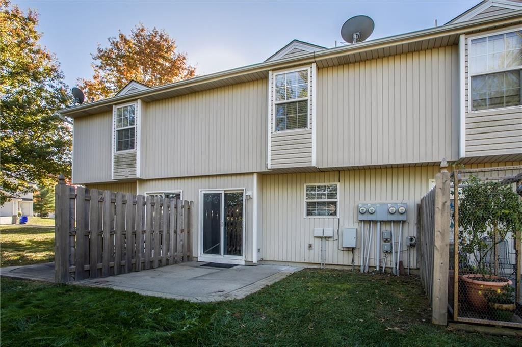 1302 SE Broadway Court — photo 23