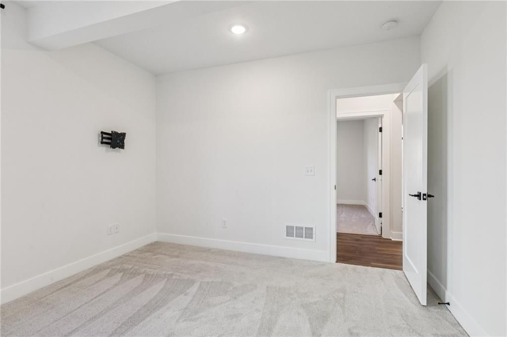5146 NW 47th Terrace — photo 32