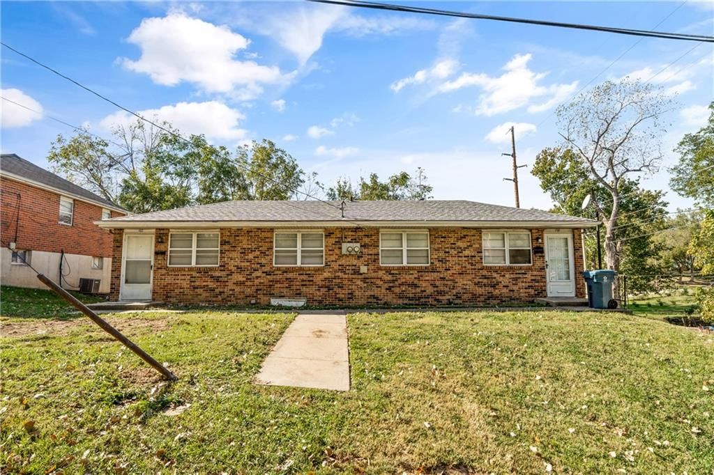 100 S Oxford Avenue, Independence, MO