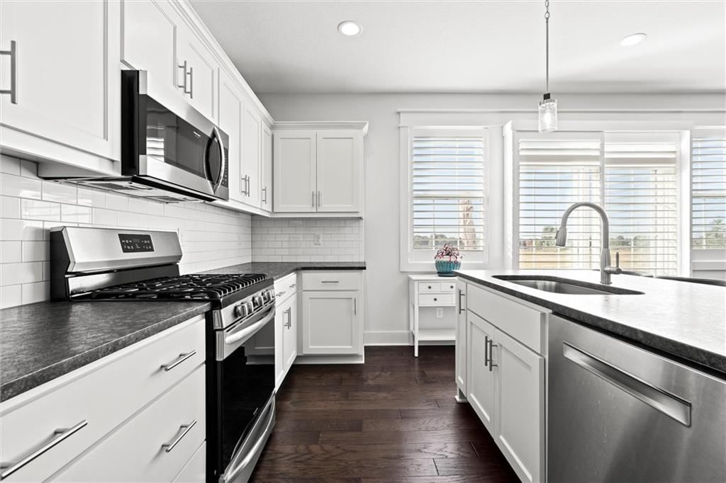 21373 W 117th Terrace — photo 8