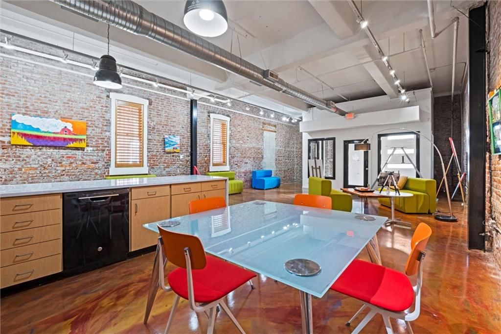 1600 Locust Street — photo 18