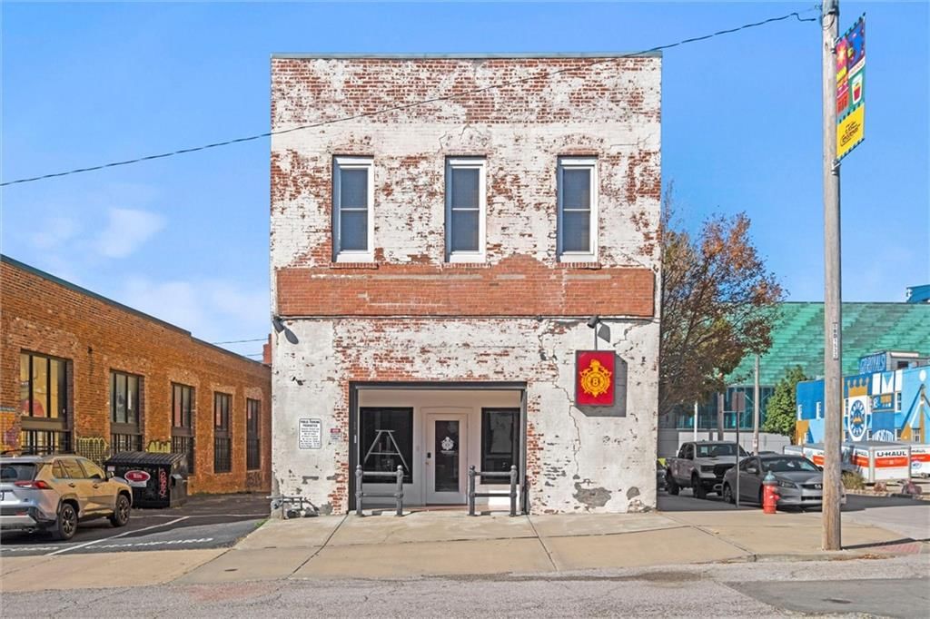 1600 Locust Street — photo 10