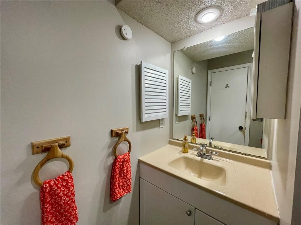 5776 N Anita Avenue — photo 24