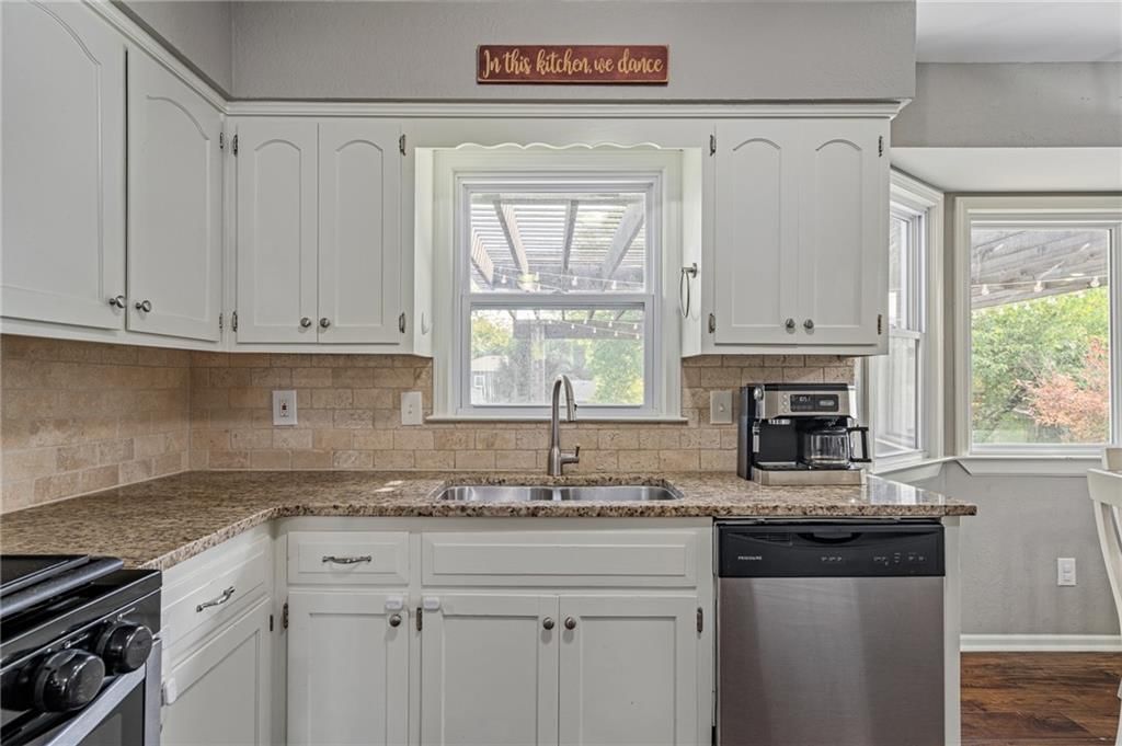 10529 Wedd Street — photo 23