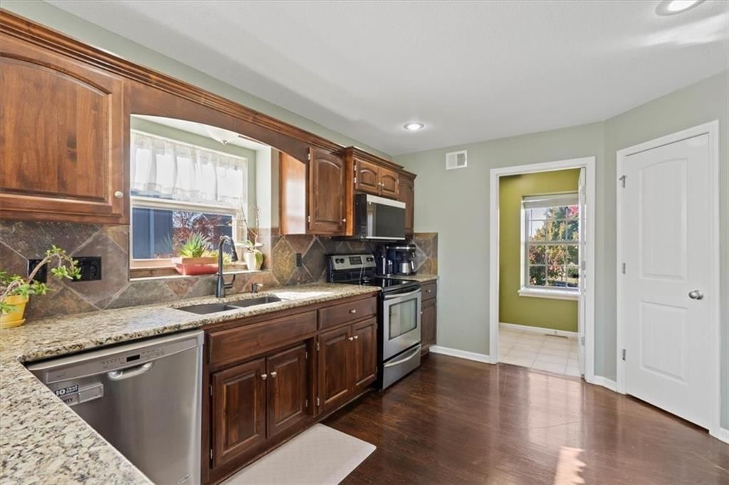 1001 SW Powell Drive — photo 9
