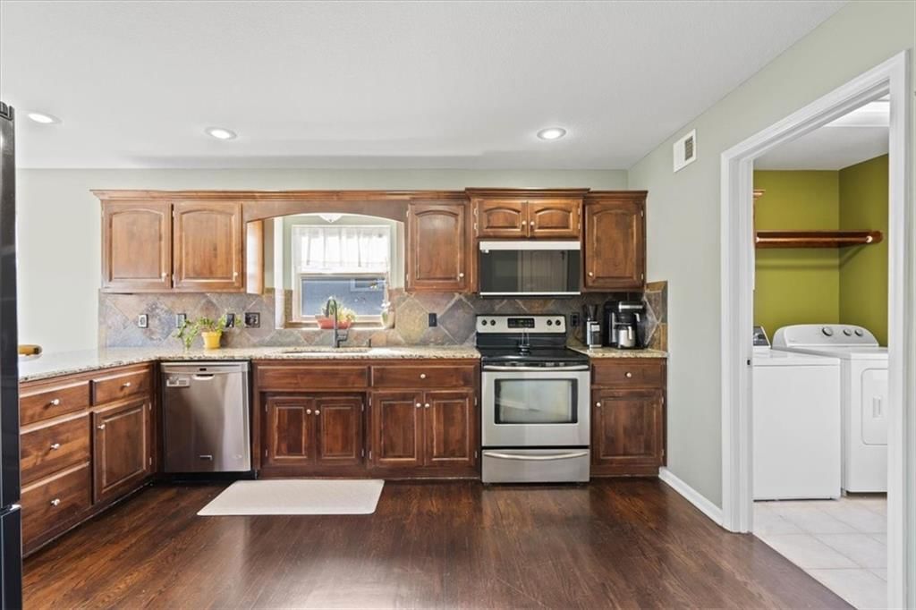1001 SW Powell Drive — photo 10