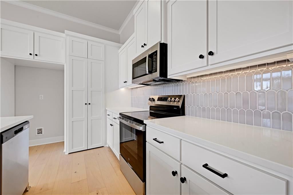 15351 W 161st Street — photo 11