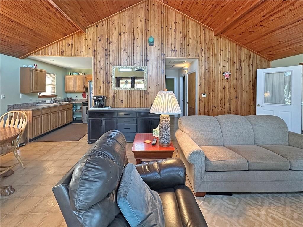 25433 Rustic Road — photo 10