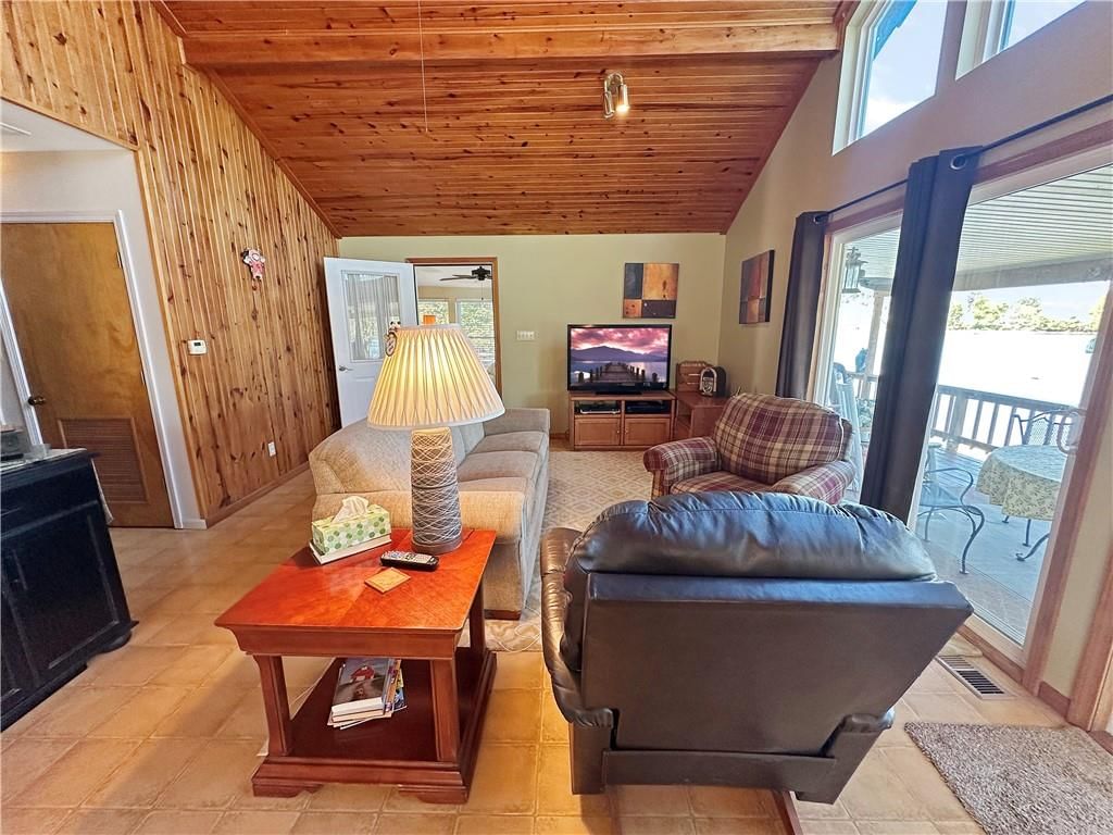 25433 Rustic Road — photo 11
