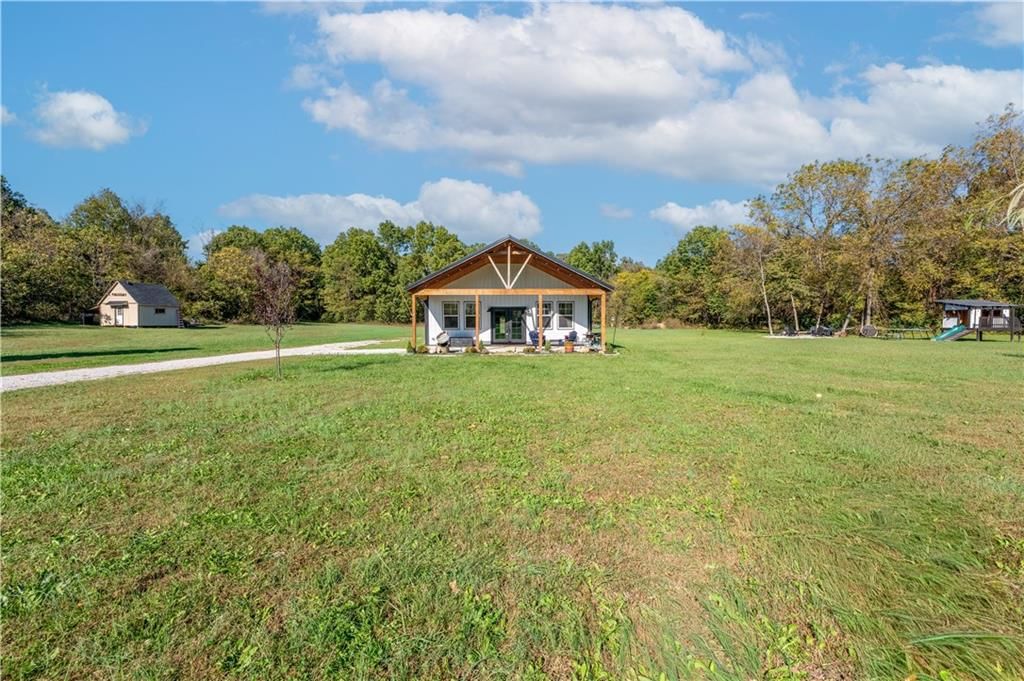 501 NW 101 Road — photo 9