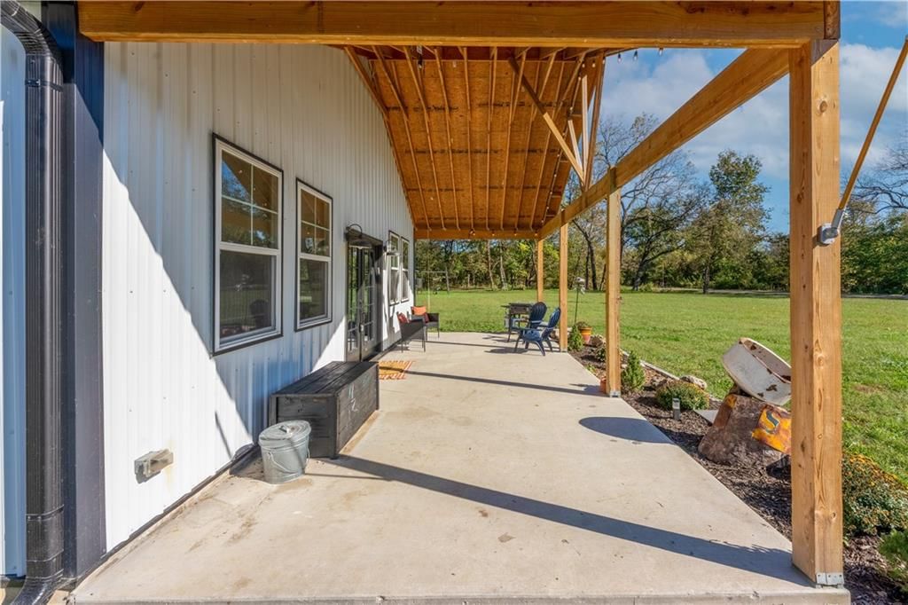 501 NW 101 Road — photo 17