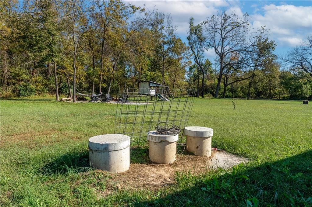 501 NW 101 Road — photo 31