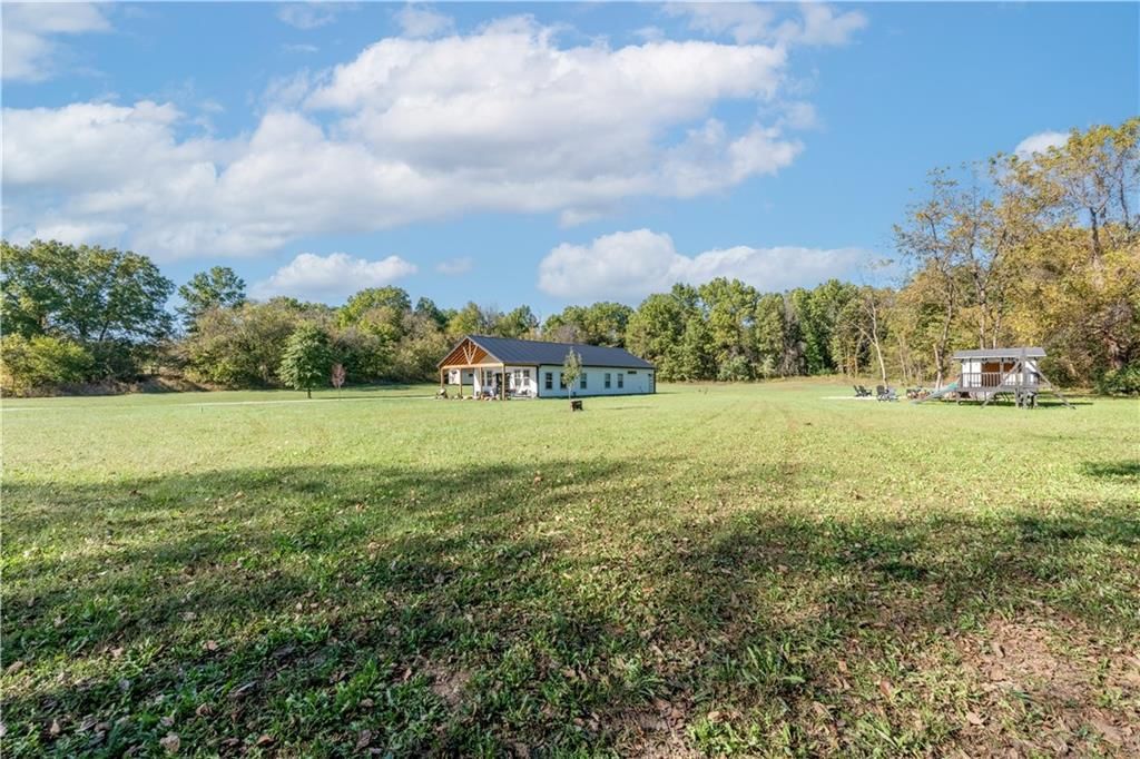 501 NW 101 Road — photo 37