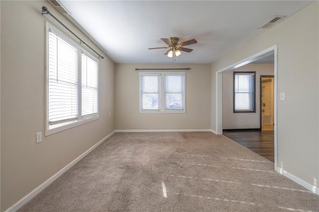 304 W South Street — photo 6