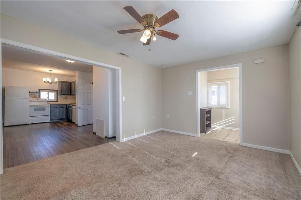 304 W South Street — photo 7
