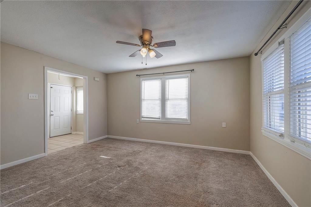 304 W South Street — photo 8