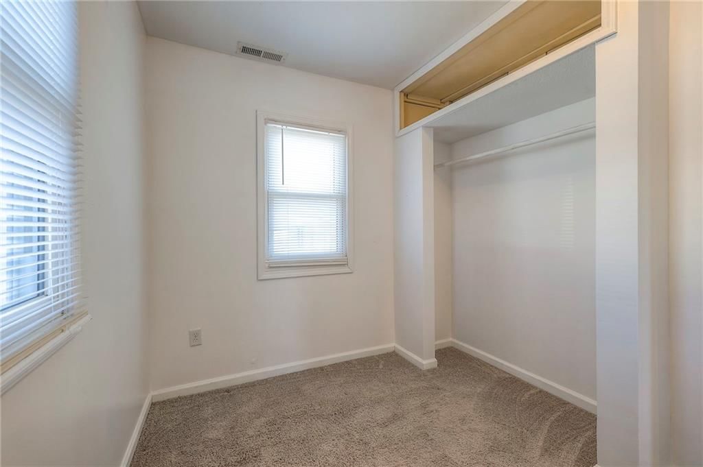 304 W South Street — photo 17