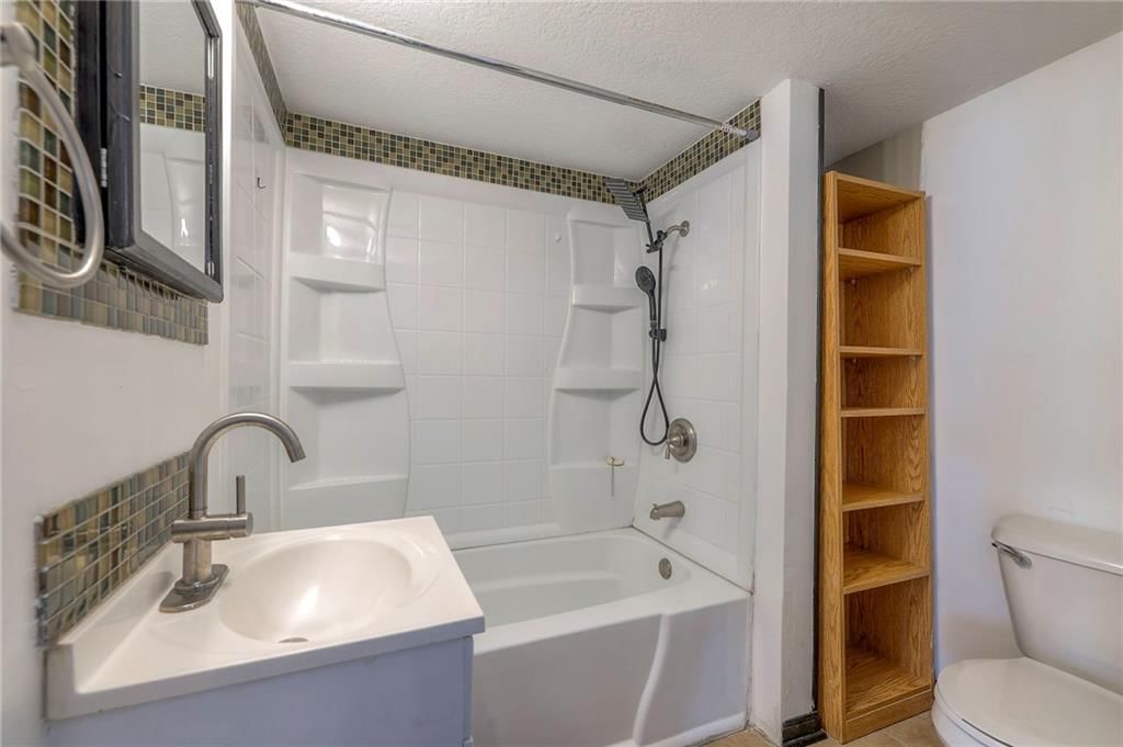 304 W South Street — photo 21