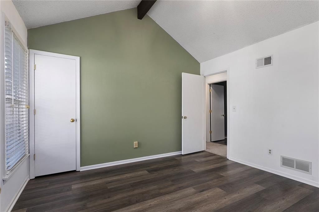 7240 Mastin Street — photo 17