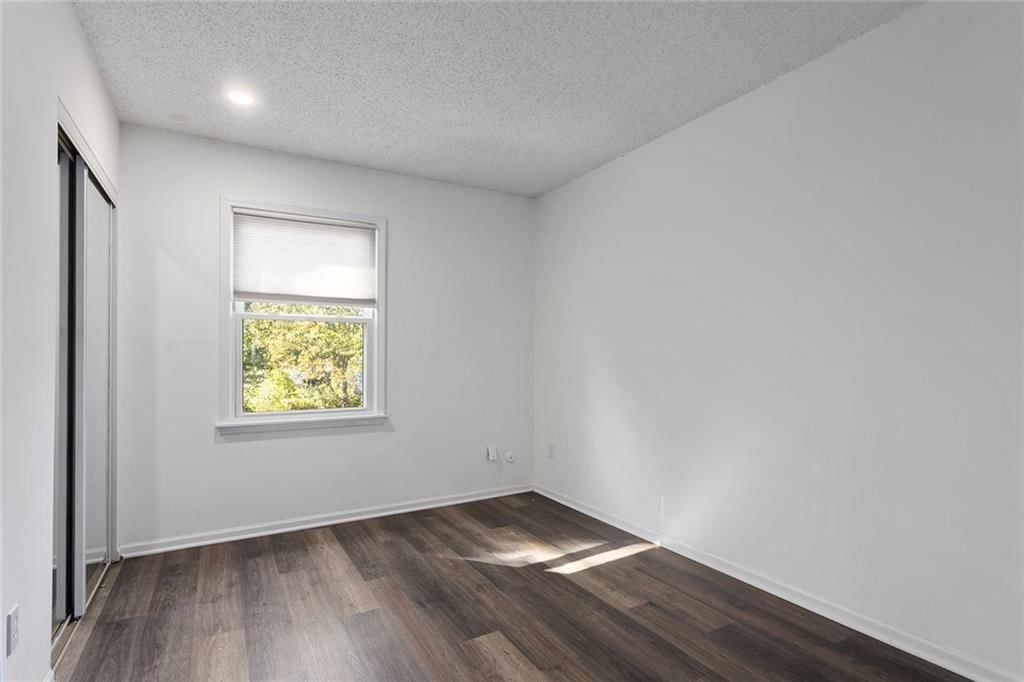 7240 Mastin Street — photo 19
