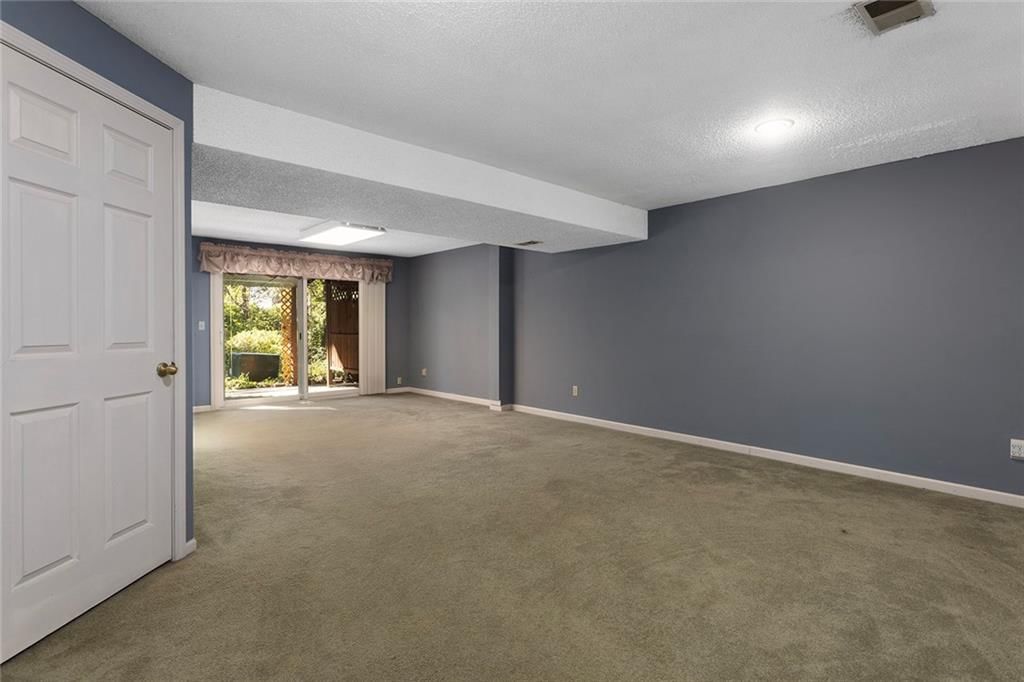 7240 Mastin Street — photo 21