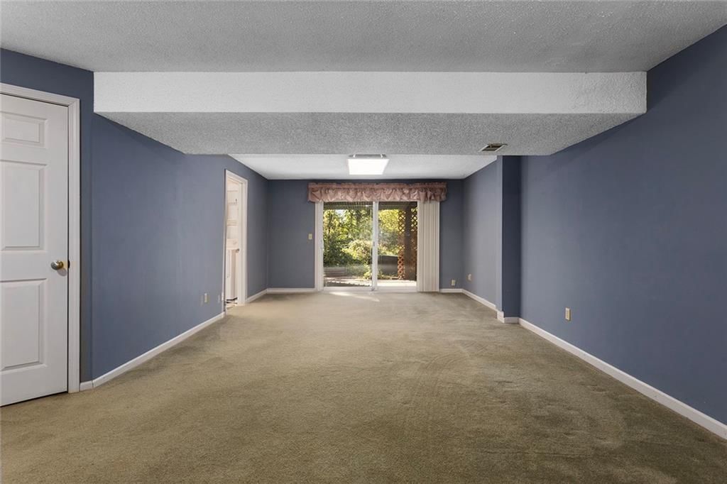 7240 Mastin Street — photo 25